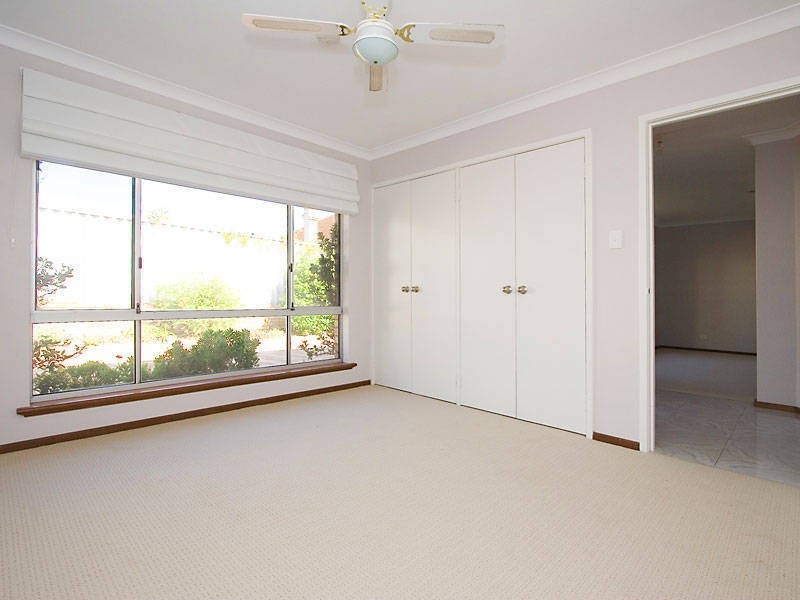 2/10 Zenobia Street, Palmyra WA 6157