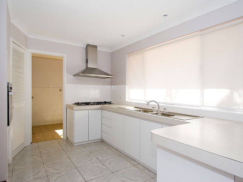 2/10 Zenobia Street, Palmyra WA 6157