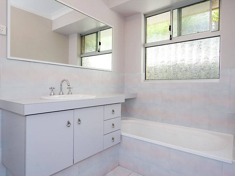 2/10 Zenobia Street, Palmyra WA 6157