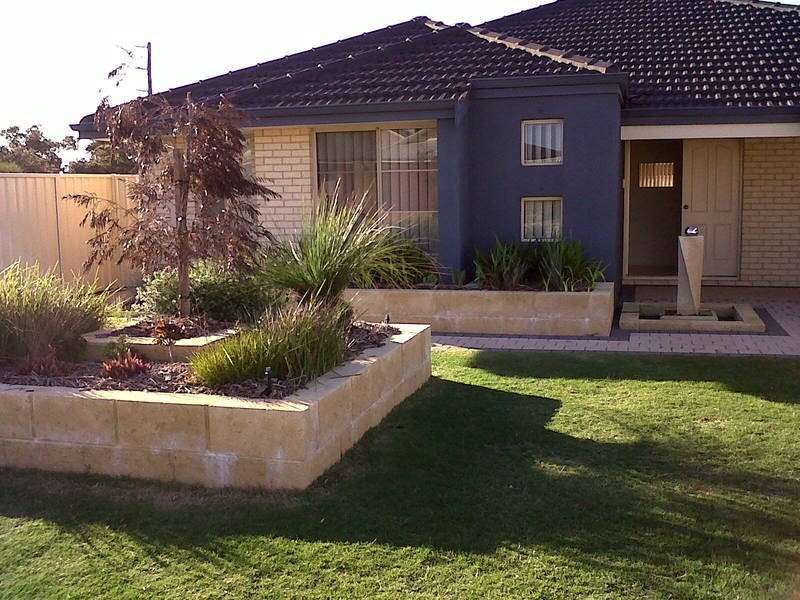 32 Leichhardt Crossing, Hammond Park WA 6164