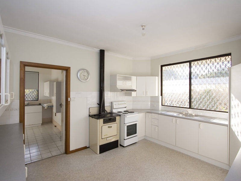 10 Lisa Place, Mount Pleasant WA 6153