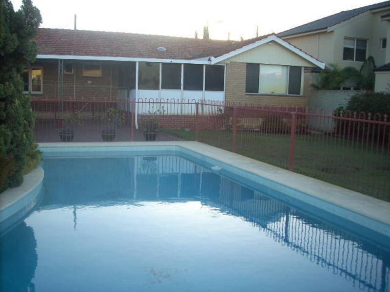 57 Bateman Road, Mount Pleasant WA 6153