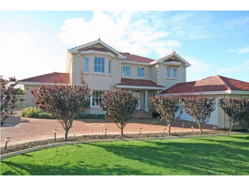 20 Bridges Way, Melville WA 6156