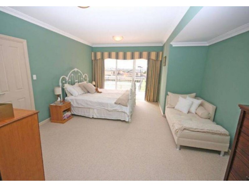 20 Bridges Way, Melville WA 6156