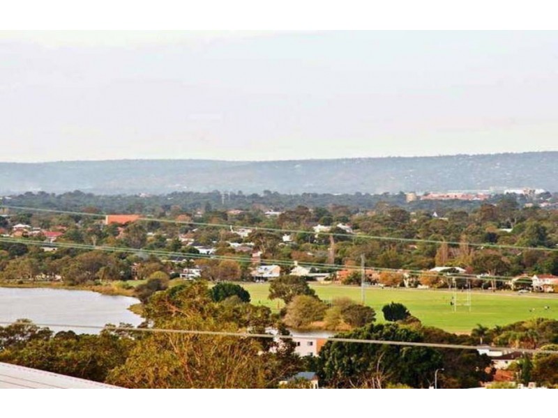 20 Bridges Way, Melville WA 6156