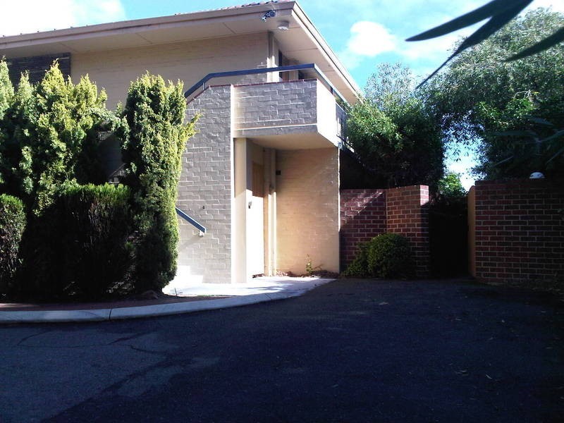 2/377  Canning Hwy, Como WA 6152