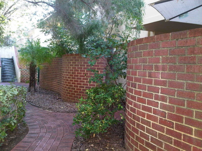 2/377  Canning Hwy, Como WA 6152