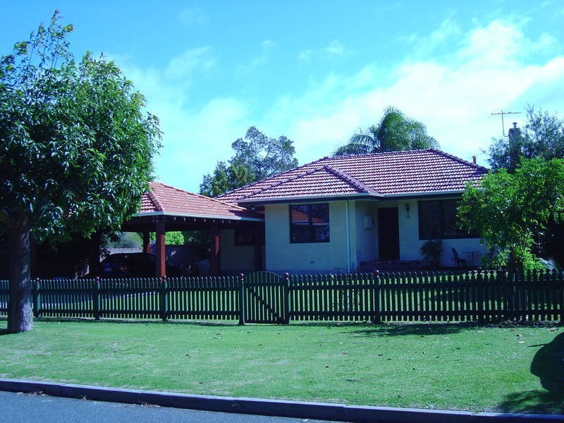 16 Maldon Way, Mount Pleasant WA 6153