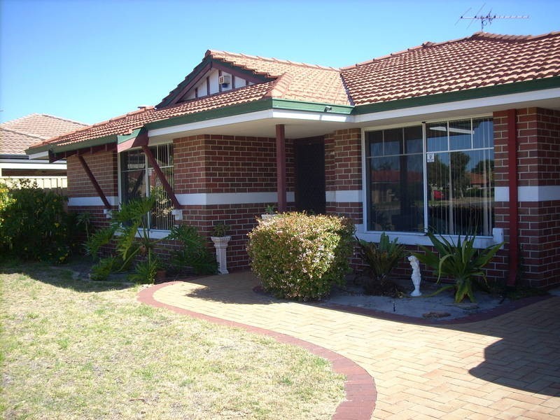 15 Hoult Mews, Atwell WA 6164