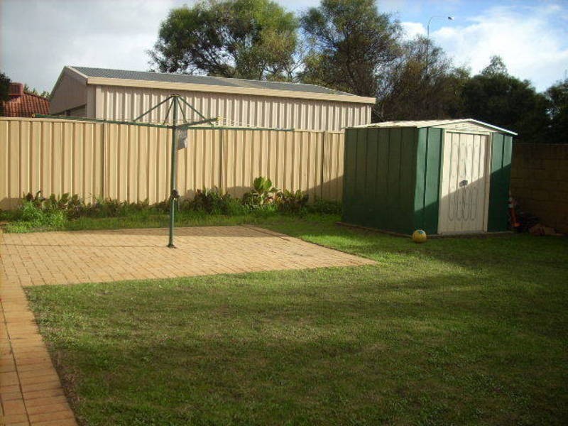 15 Hoult Mews, Atwell WA 6164