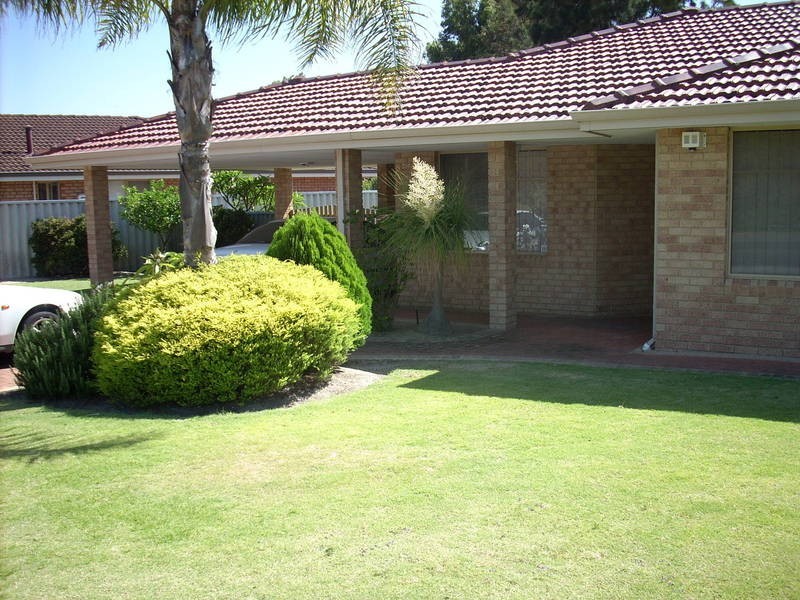 44 Bibra Drive, Bibra Lake WA 6163