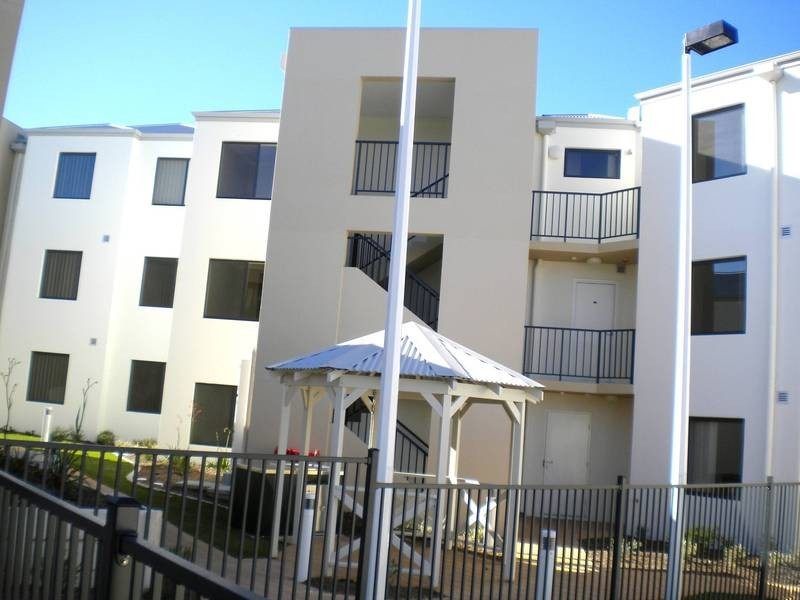 5/17  Southdown Place, Thornlie WA 6108