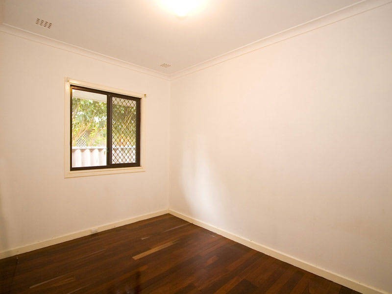 18 Juliet Road, Coolbellup WA 6163