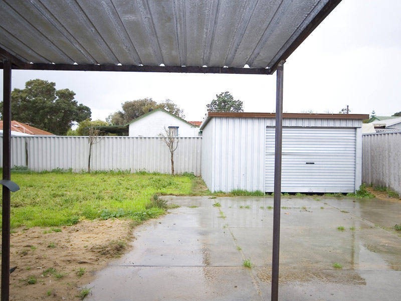 18 Juliet Road, Coolbellup WA 6163