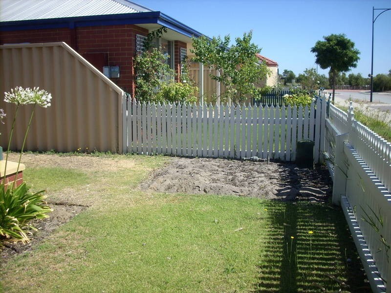 35 Windchime Terrace, Atwell WA 6164