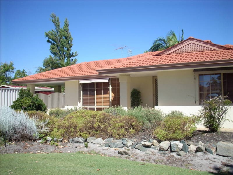 13 Windmill Drive, Bibra Lake WA 6163