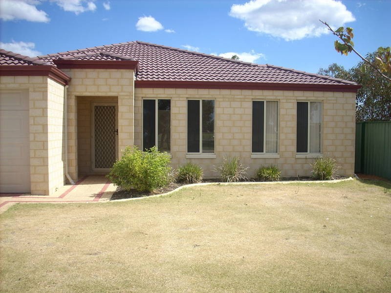 38 Brenchley Drive, Atwell WA 6164