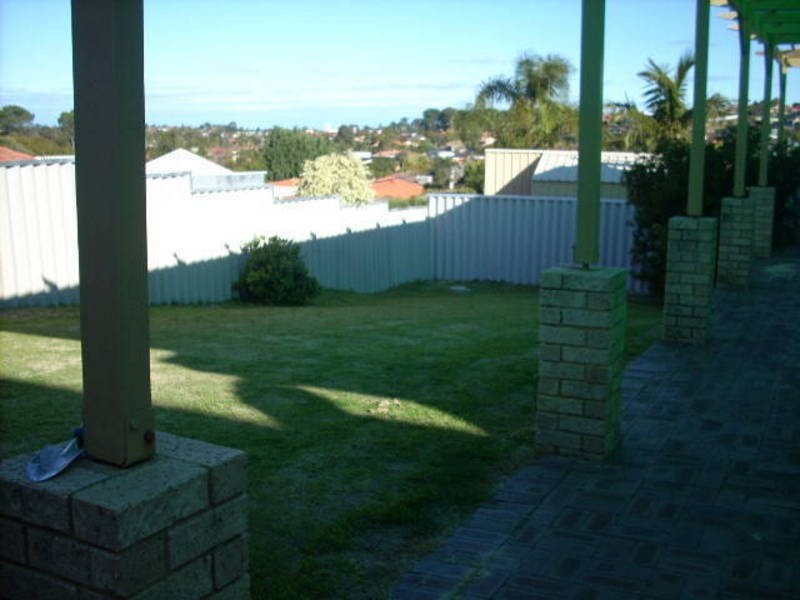 10 Moir Road, Kardinya WA 6163