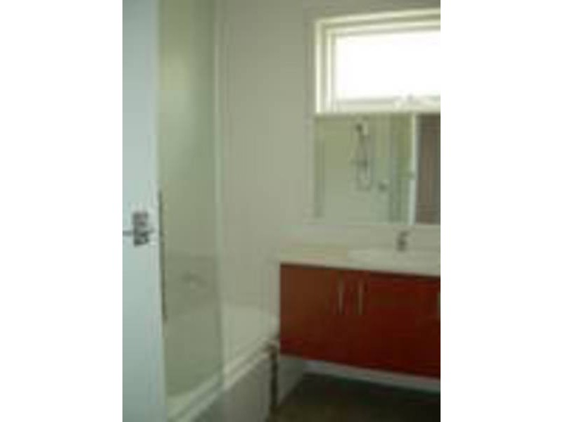 35 Woodley Crescent, Melville WA 6156