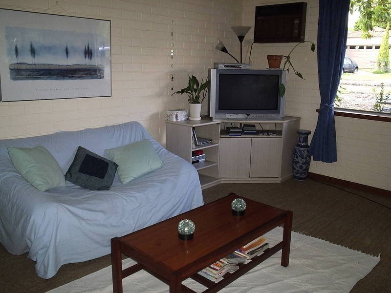 2/9 Hewitt Street, Booragoon WA 6154