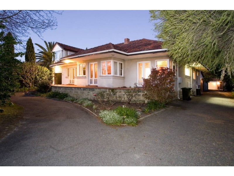 90 Matheson Road, Applecross WA 6153