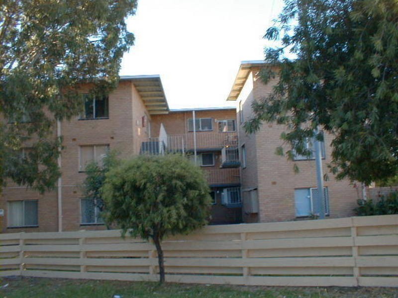 9/6 Minora Place, Rivervale WA 6103