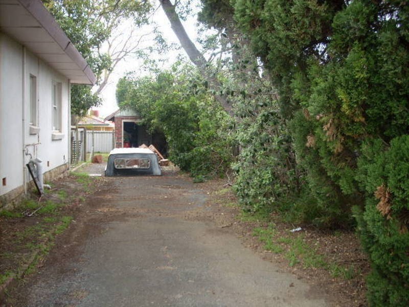 7 St Michael Tce, Mount Pleasant WA 6153