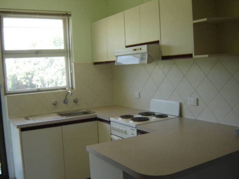 9 99 Tweedale Road, Applecross WA 6153