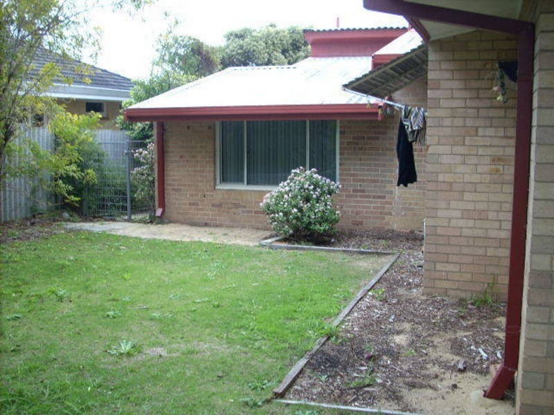 21 Gunbower Road, Mount Pleasant WA 6153