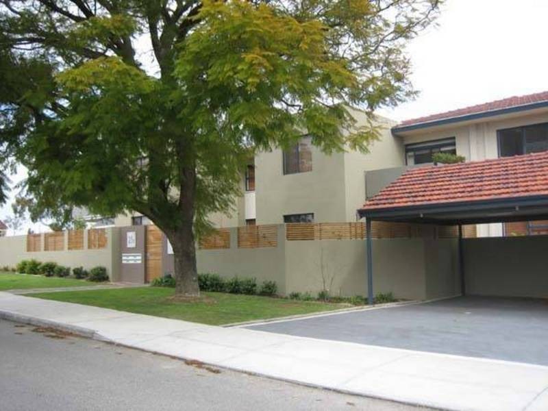 2 25 Ullapool Road, Applecross WA 6153