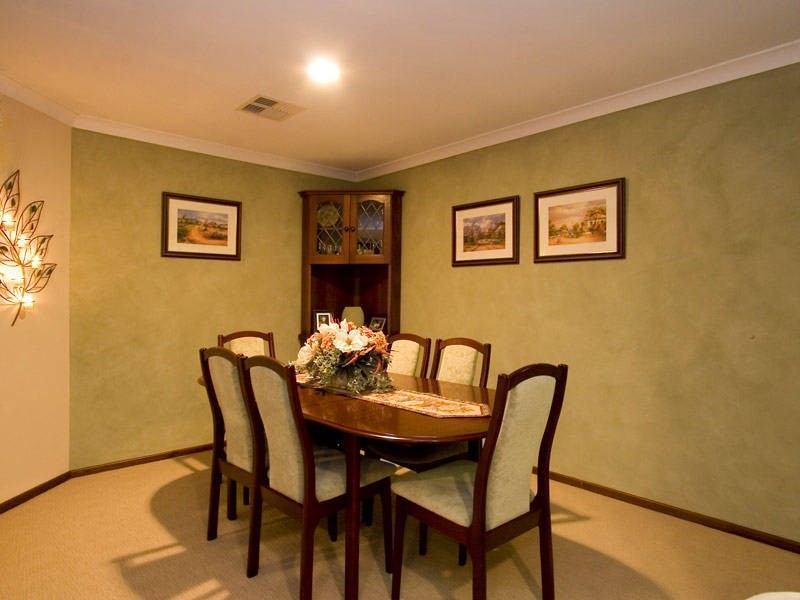 26 Arlington Loop, Coogee WA 6166