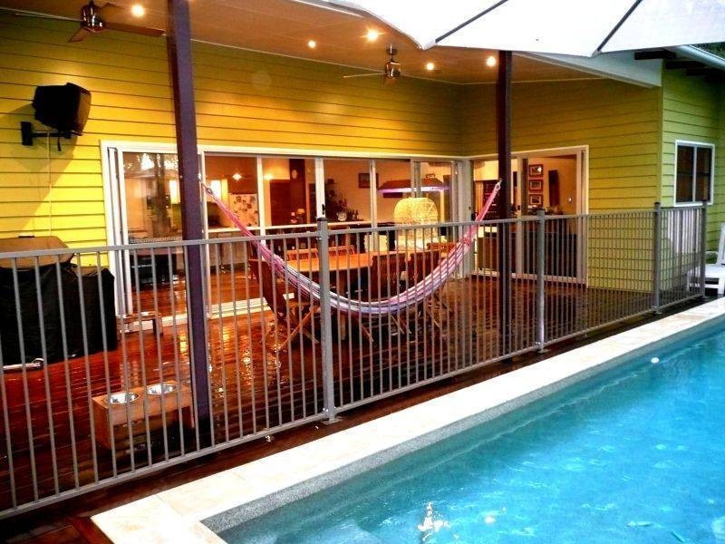 18 Parraweena Crt, Point Vernon QLD 4655