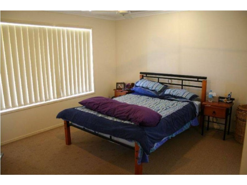 16 Lady Penrhyn Dr, Hervey Bay QLD 4655