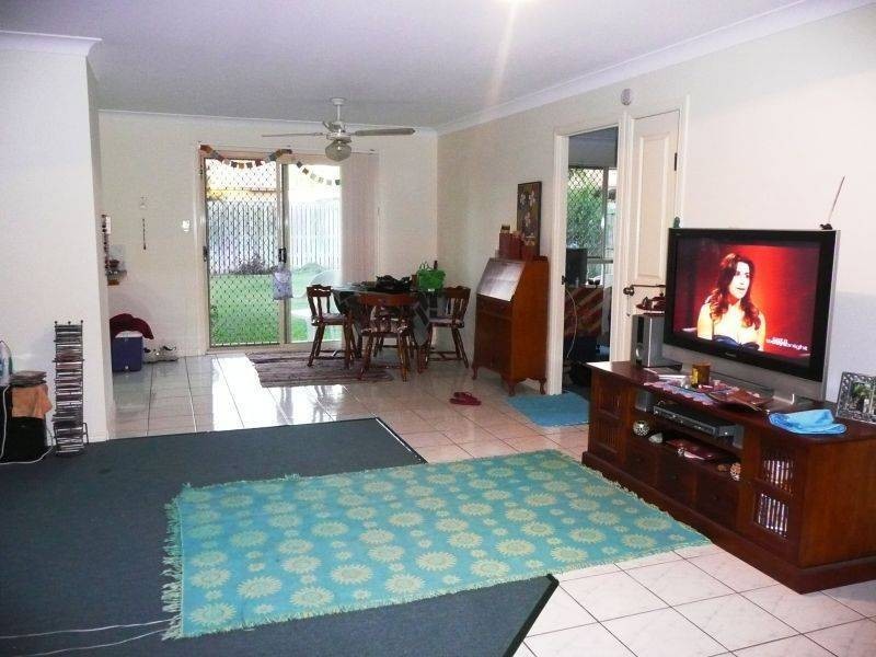 2/79 Murphy St, Hervey Bay QLD 4655