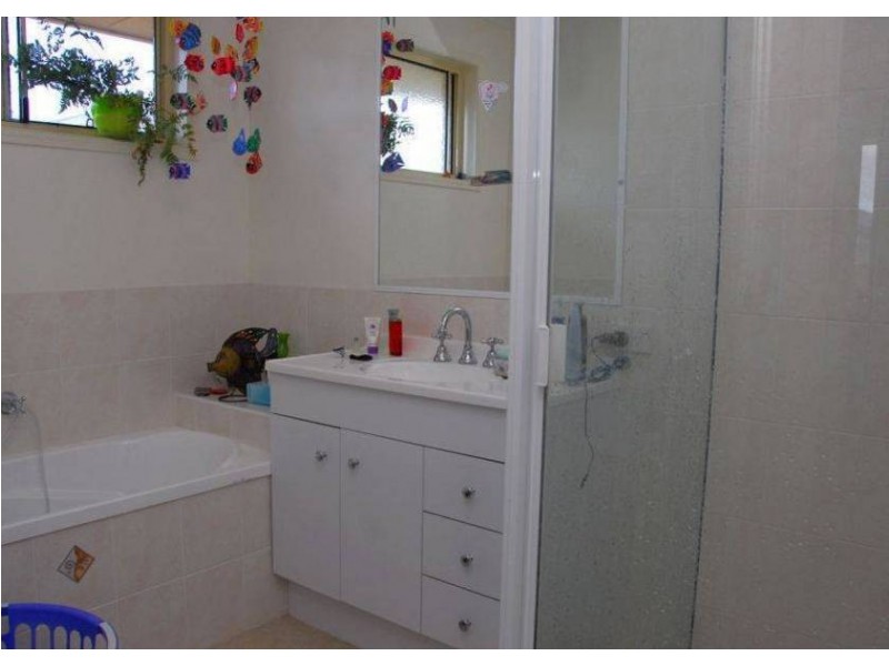 16 Yarrilee Cct, Hervey Bay QLD 4655