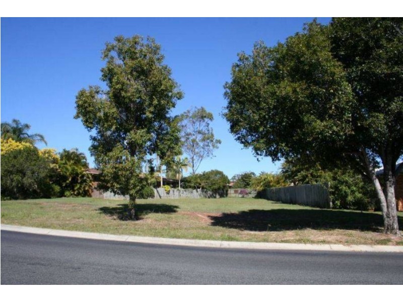 11 Haydn Dr, Hervey Bay QLD 4655