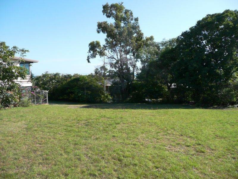 339 Boat Harbour Dr, Scarness QLD 4655
