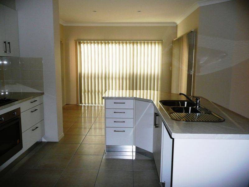 6 Columbus Cct, Hervey Bay QLD 4655
