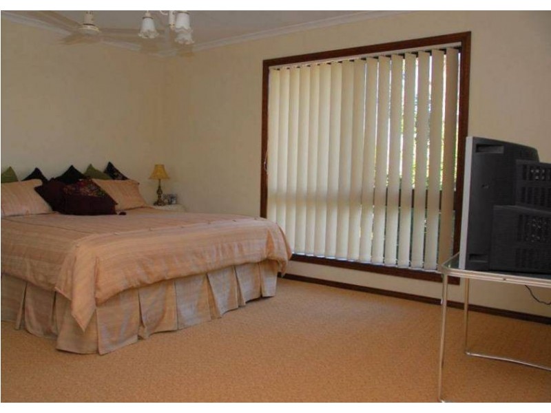12 Nullor St, Hervey Bay QLD 4655