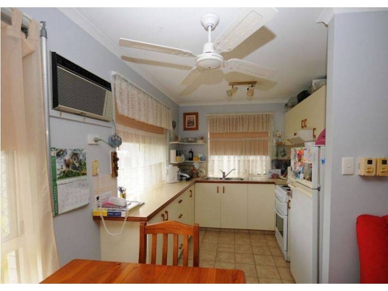 1/9 Wedge St, Hervey Bay QLD 4655
