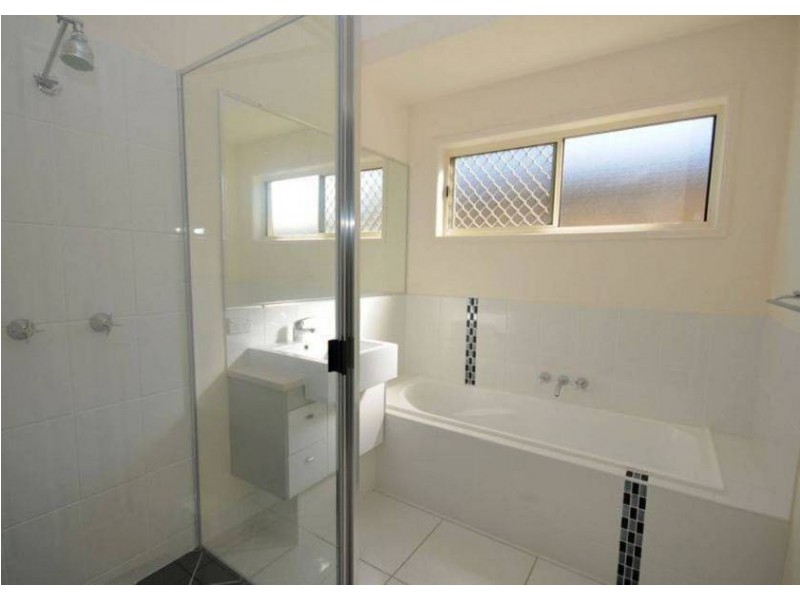 1 Yongala Avenue, Hervey Bay QLD 4655
