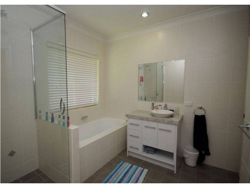 6 Coast Bay Close, Hervey Bay QLD 4655