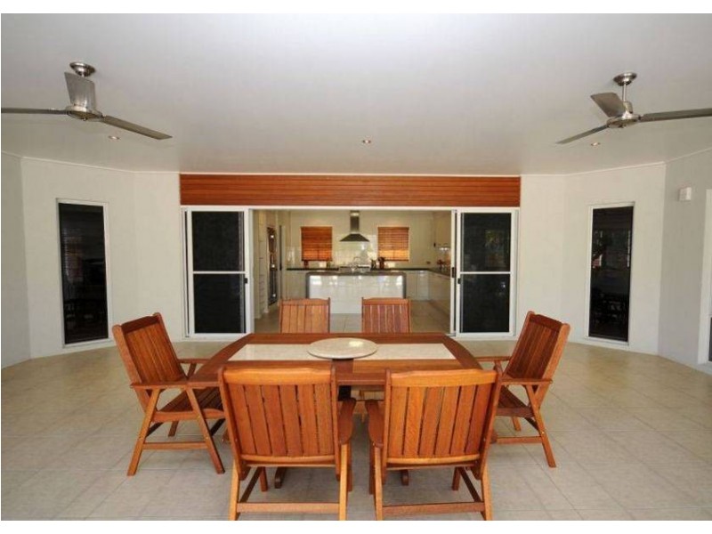 6 Coast Bay Close, Hervey Bay QLD 4655