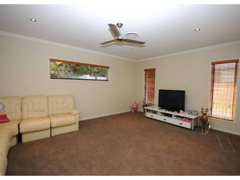 6 Coast Bay Close, Hervey Bay QLD 4655