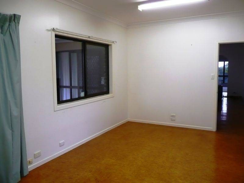 21 Oleander Ave, Hervey Bay QLD 4655