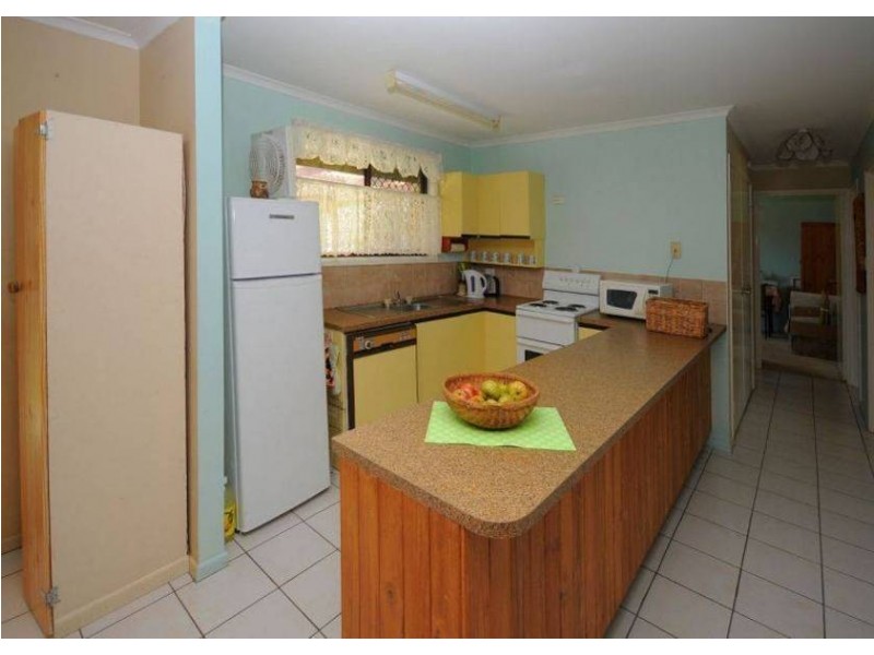 30 Caddy Ave, Hervey Bay QLD 4655