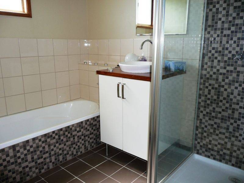 101 Lauren St, Hervey Bay QLD 4655