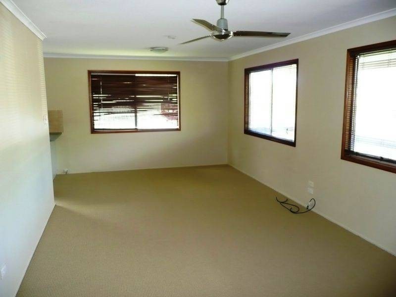 101 Lauren St, Hervey Bay QLD 4655
