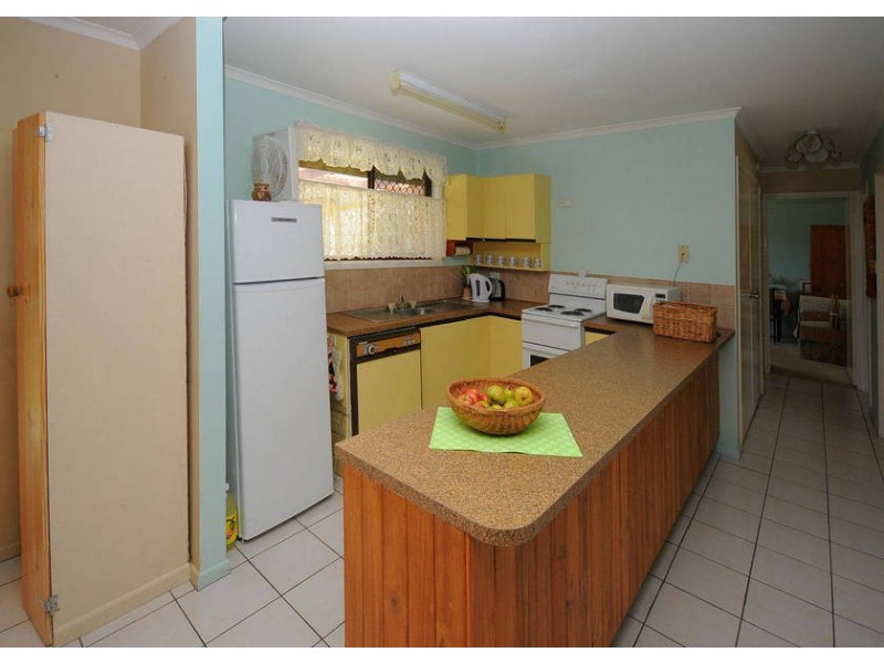 30 Caddy Ave, Hervey Bay QLD 4655