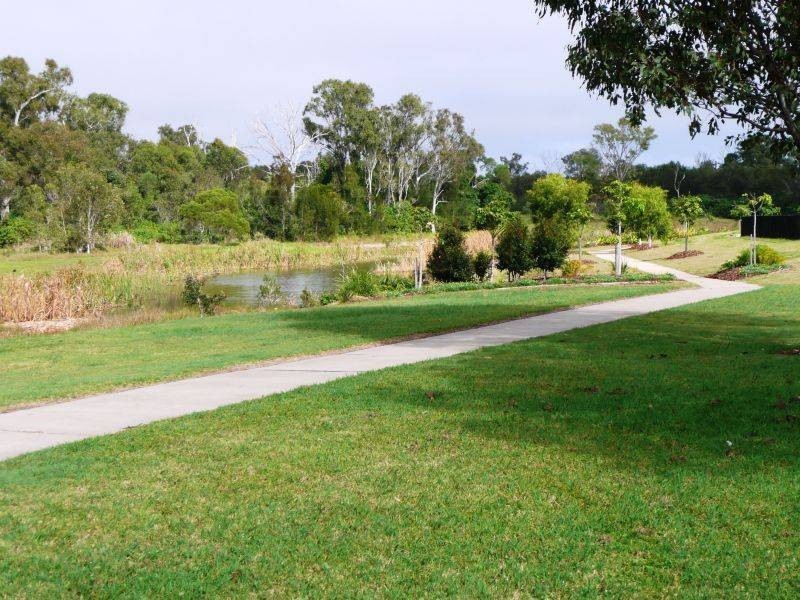 4 Spinnaker Dr, Hervey Bay QLD 4655